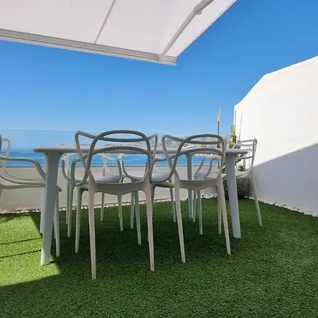 Vistas Al Mediterraneo Apartment *
