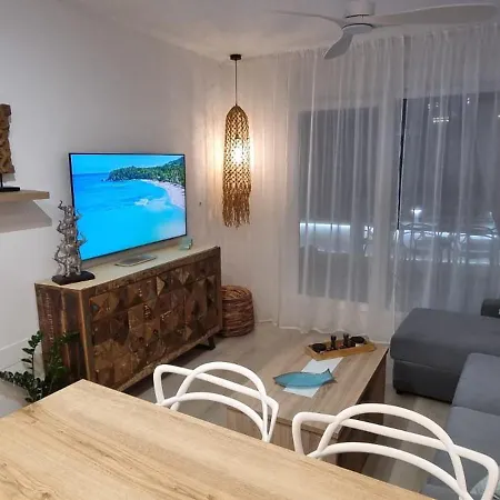 Vistas Al Mediterraneo Apartment